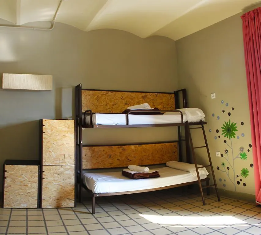 Equity Point Hostel Girona 2*,
