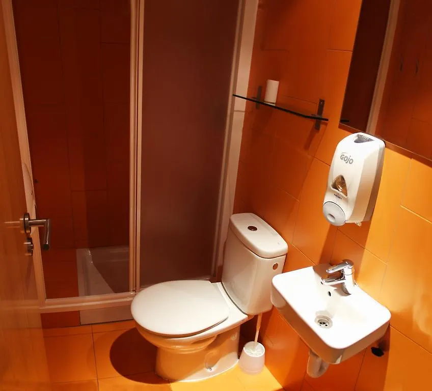 Equity Point Hostel Girona Ισπανία